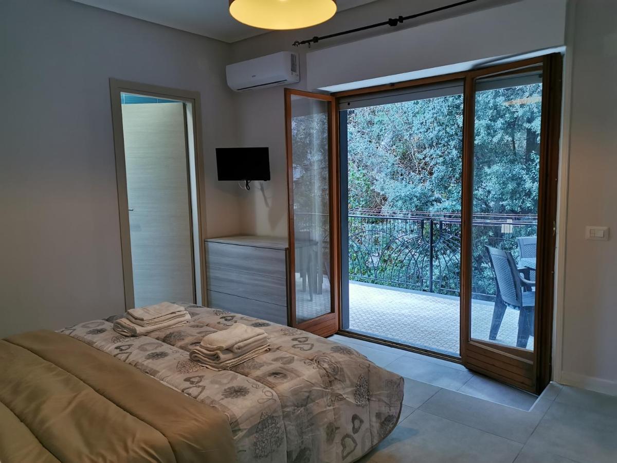 Sorrento'S Holidays Room 1 מראה חיצוני תמונה